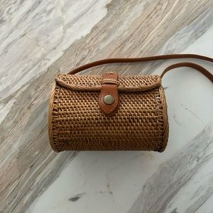 Wicker summer shoulder bag